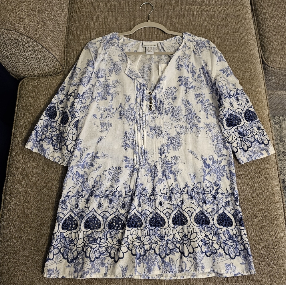 Soft Surroundings Boho Floral Eyelet Blue White Boho Spring Coastal Tunic Medium